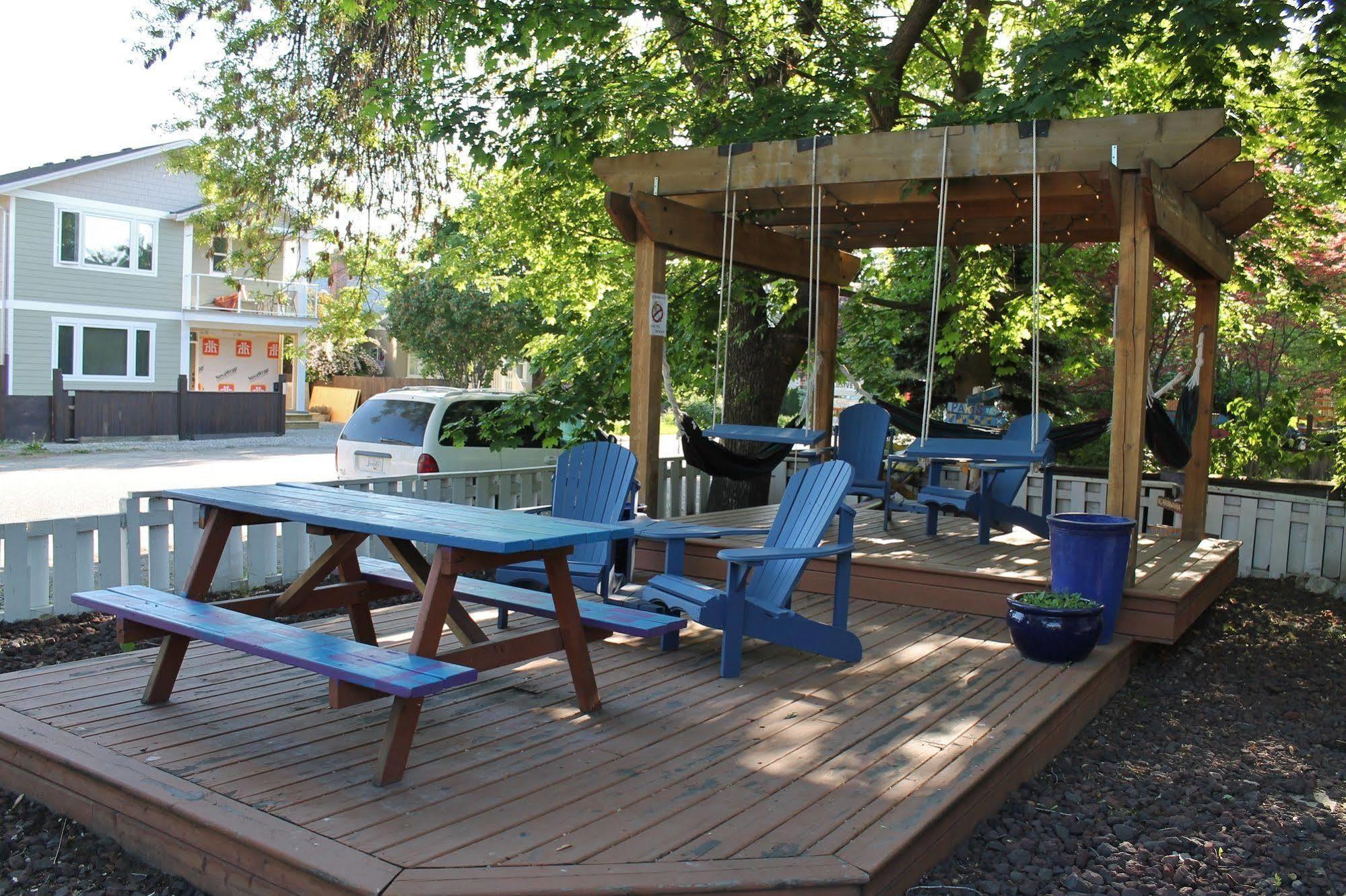 Kelowna International Hostel Exterior foto